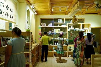 絲路新驛 探訪喀什異域風(fēng)情主題郵局，解鎖郵政文化與展覽服務(wù)新體驗